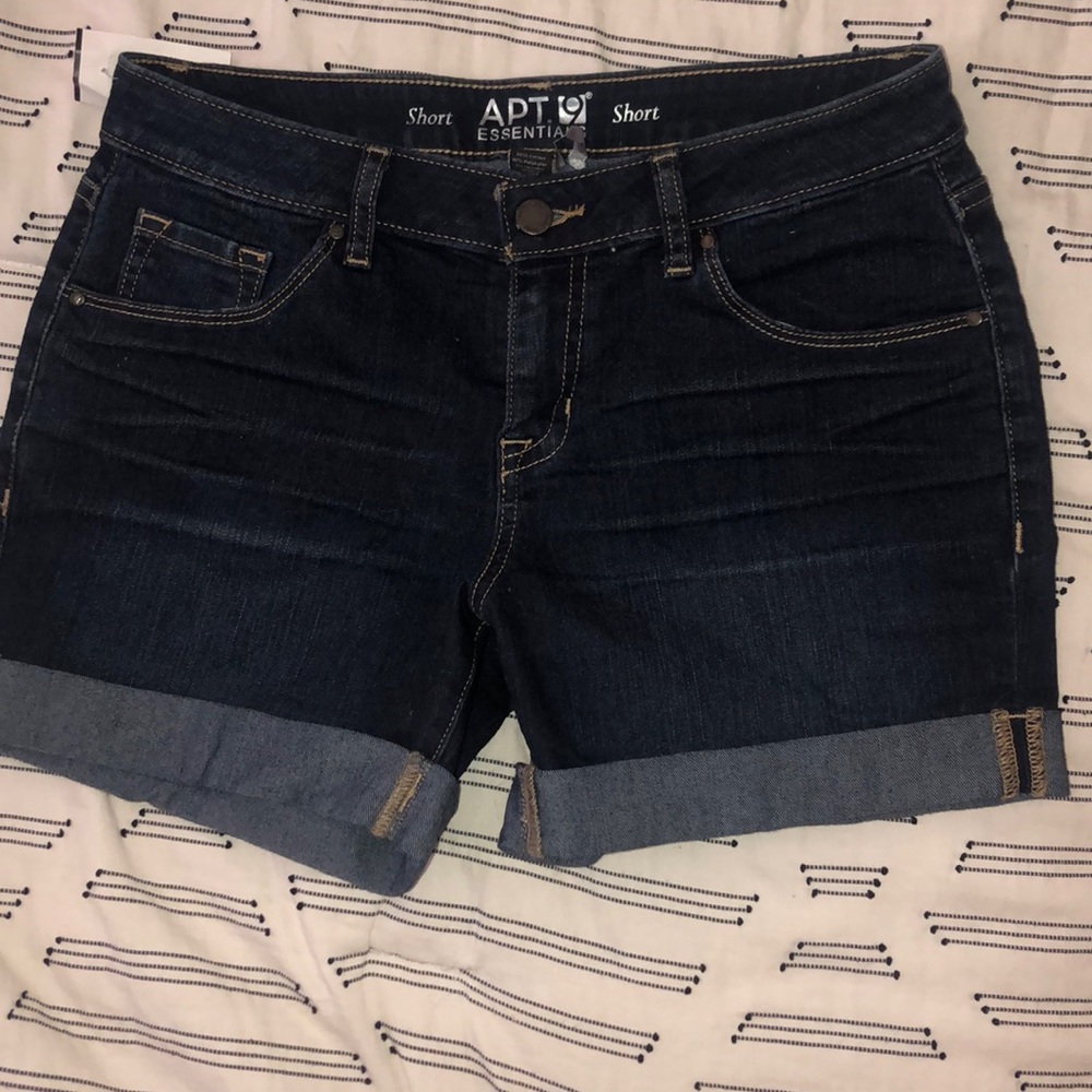 Apt 9 essential shorts